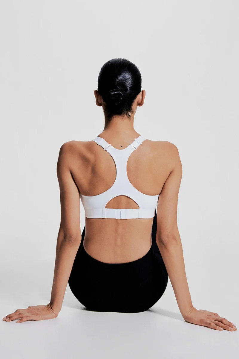 اتش اند ام High Support Sports bra in ShapeMove