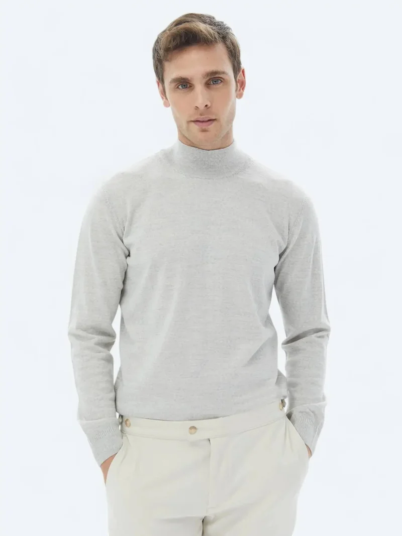 كيب سويت شيرت محبوك رمادي فاتح