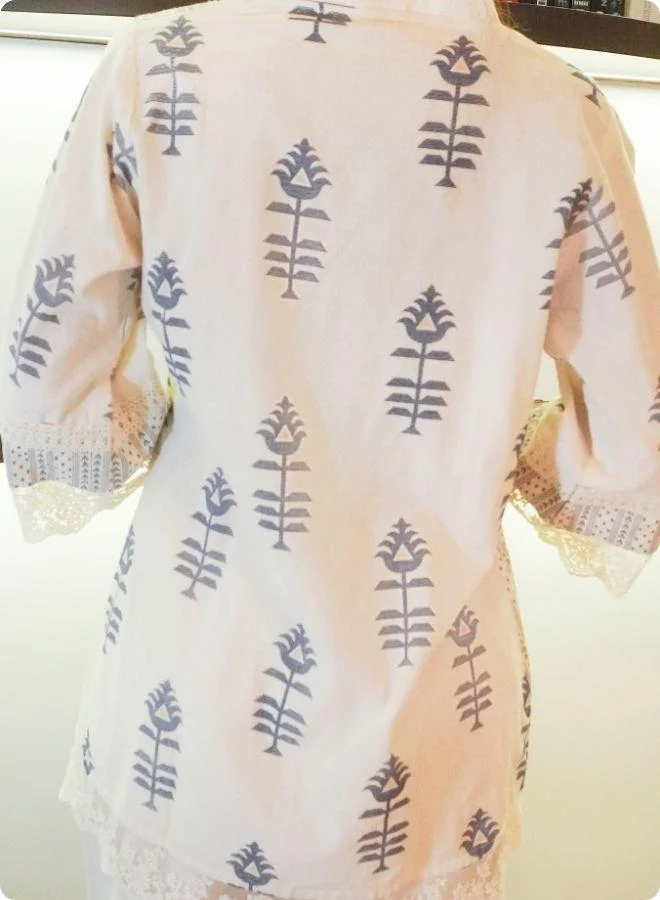 #بي Ivory Printed Cotton Co-Ord Set with Lace Detailing