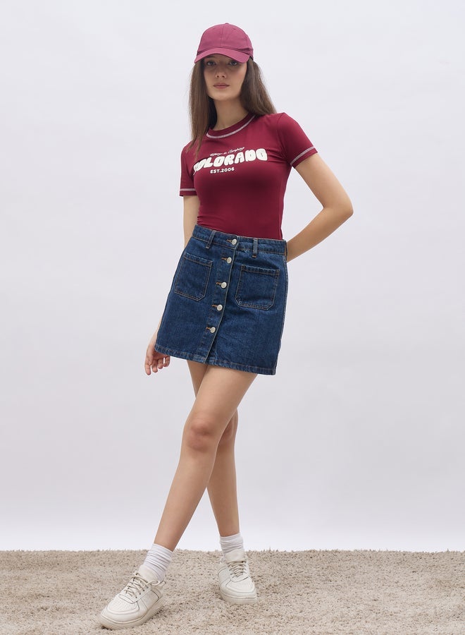 Styli Burgundy Slogan Print T-Shirt with Overlock Seam - Image 2