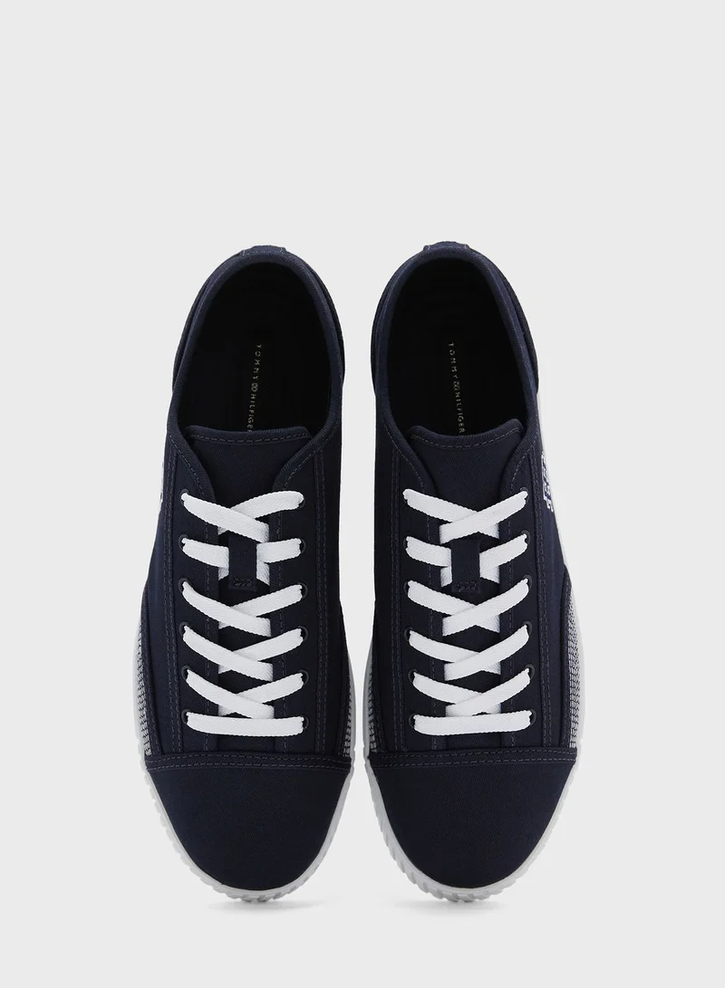TOMMY HILFIGER Comfort Canvas Low Top Sneakers