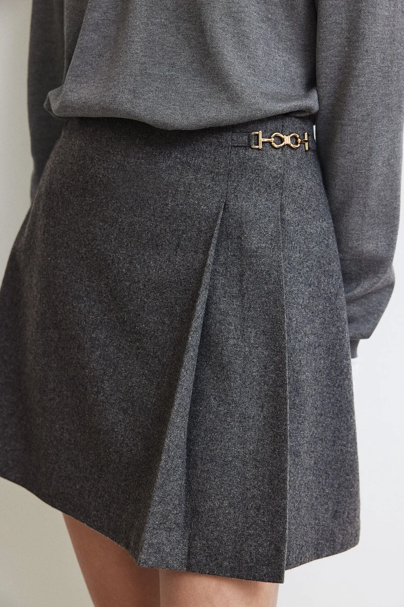H&M Metal-Detail Mini Skirt