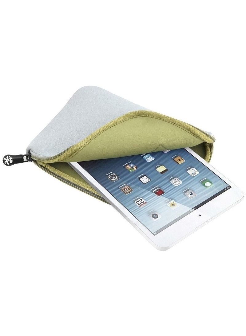 Crumpler Protective Sleeves for iPad  and Tablets 10" Silver - Image 3