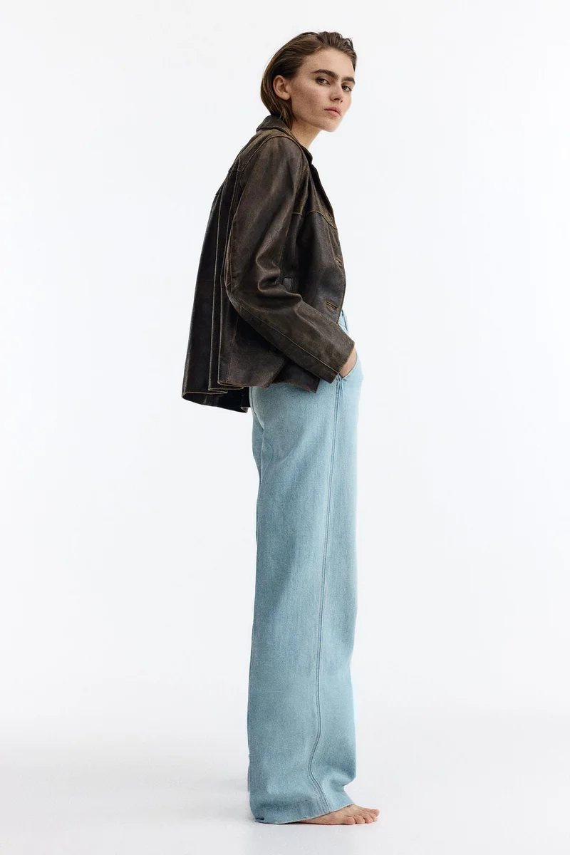 اتش اند ام جينز بخصر عالي وقصّة مستقيمة