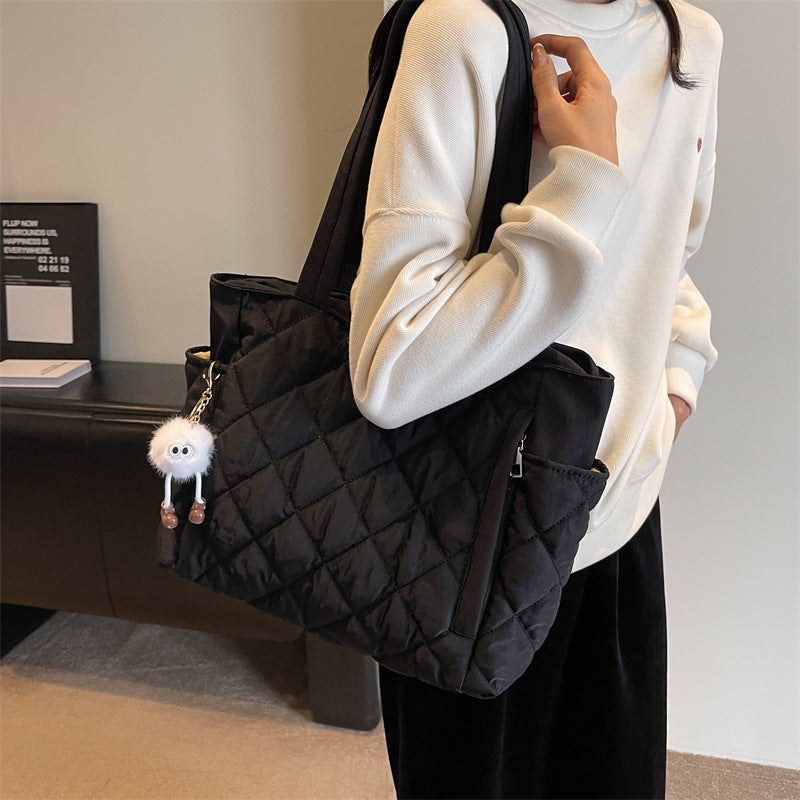 Korean Style Large Capacity Bag For Women 2023 Fashion Single Shoulder Bucket Bag Textured Plaid Commuter Tote Bag - Image 4