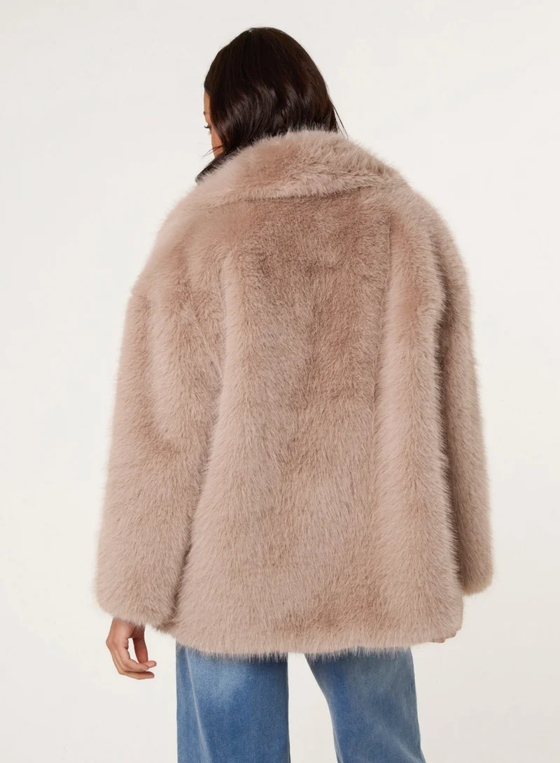بلو فانيلا Short Faux Fur Coat