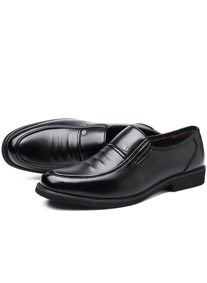 Poitulas Men's Fleece-lined Warm Slip-on Business Casual Leather Shoes Formal Cotton Shoes 9516 Black Size 44 - Image 4