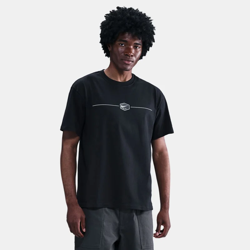 Nike Black Men's Sportswear Max90 T-Shirt for Men | Best Price UAE