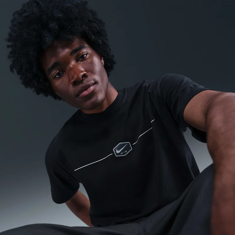 Nike Black Men's Sportswear Max90 T-Shirt for Men | Best Price UAE