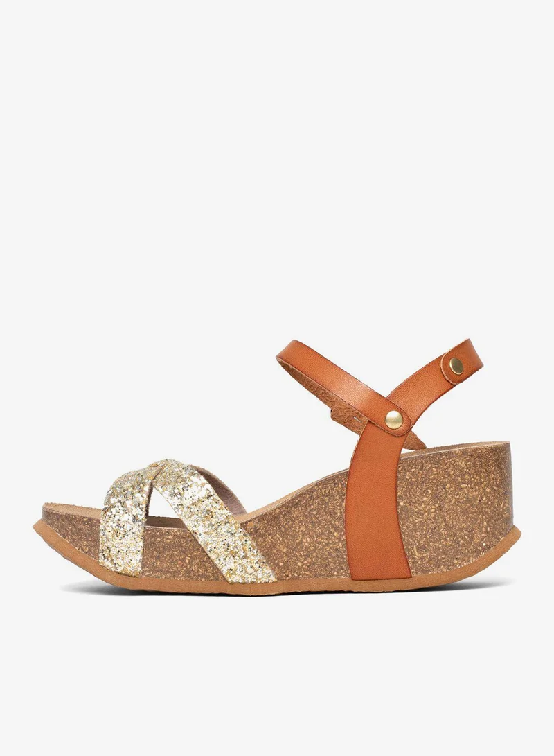 بيتون صندل بكعب ويدج