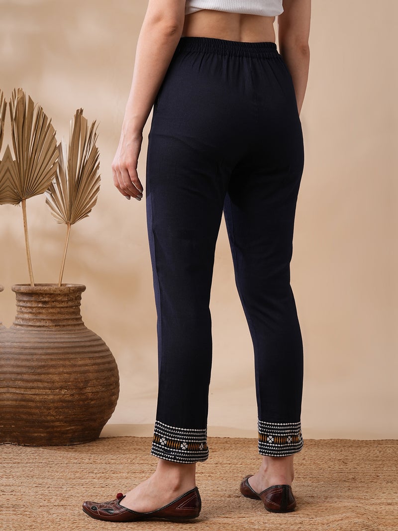 globus Globus Women Embroidered Hem Mid Rise Trousers  - Image 4