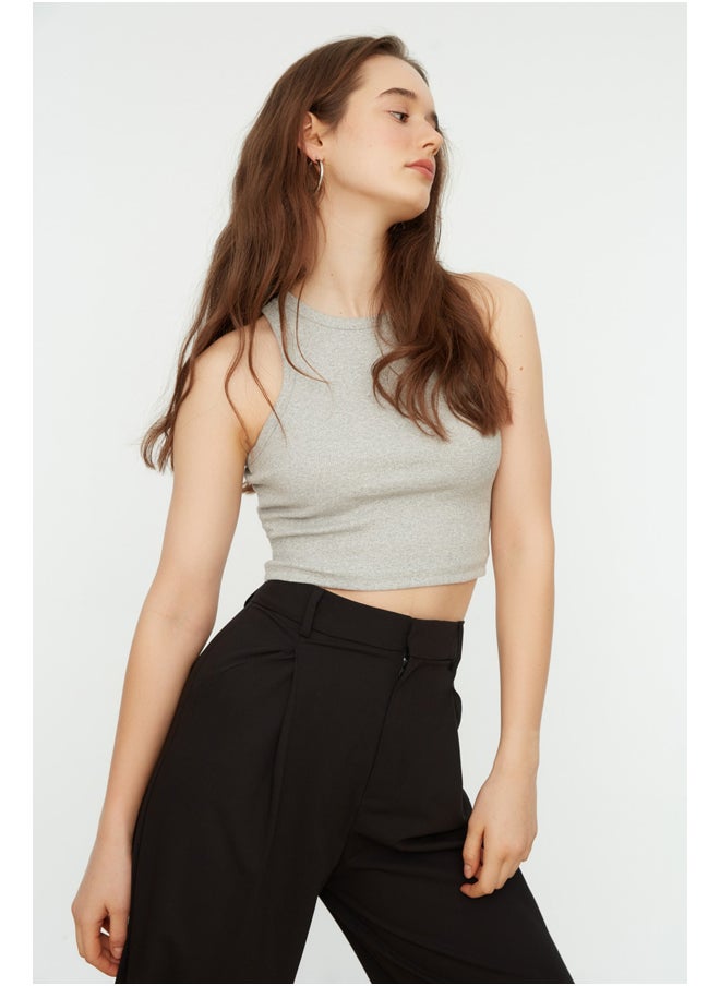trendyol Gray Fitted/Situated Crop Halterneck Ribbed Ribbed Flexible Knit Single Singlet TWOSS21AL0050.  - Image 2