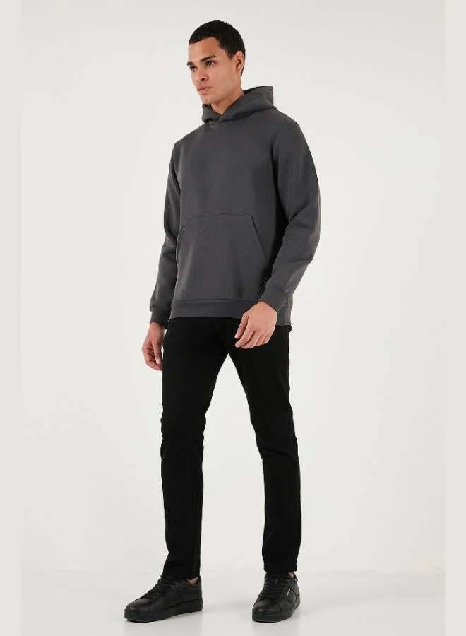 بوراتي سويت شيرت بقلنسوة بقصة عادية وجيب كنغر وبطانة صوف ناعم للرجال من بوراتي