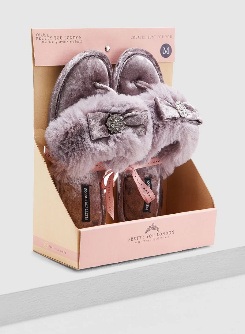 Pretty You London Faux-Fur Toe-Post With Diamante Embellishment
