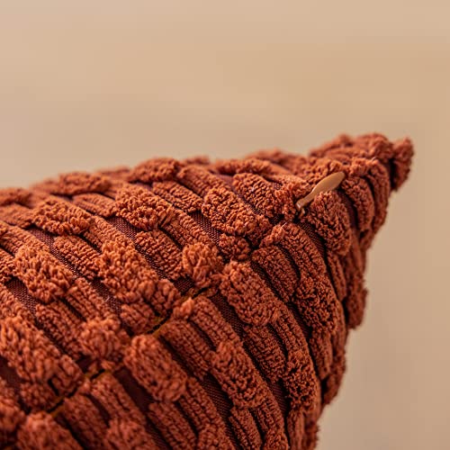 K KEVIN TEXTILE كيفن تيكستايل خريف ناعم مخمل صلب مربع غطاء وسادة زخرفي يدوي مع سحاب مخفي للموسم الخريفي 2 عبوات 18x18 بوصة طوب محترق - Image 3