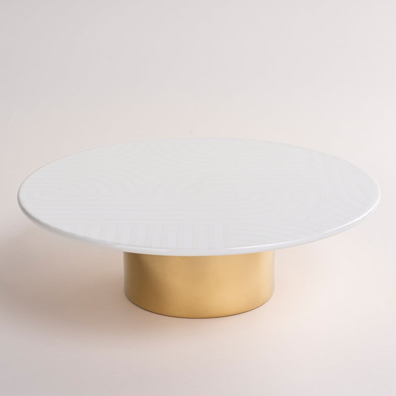 La Mesa white porcelain cake stand with gold base - Image 1