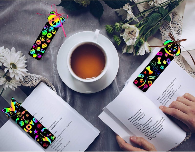 بلولو مجموعة بولو للحرف اليدوية لصنع العلامات المرجعية - 100 قطعة، 20 تصميمًا لعلامات مرجعية بخدش الحيوانات مع 100 حبل ملون و20 قلم خشبي للأطفال والكبار - Image 4