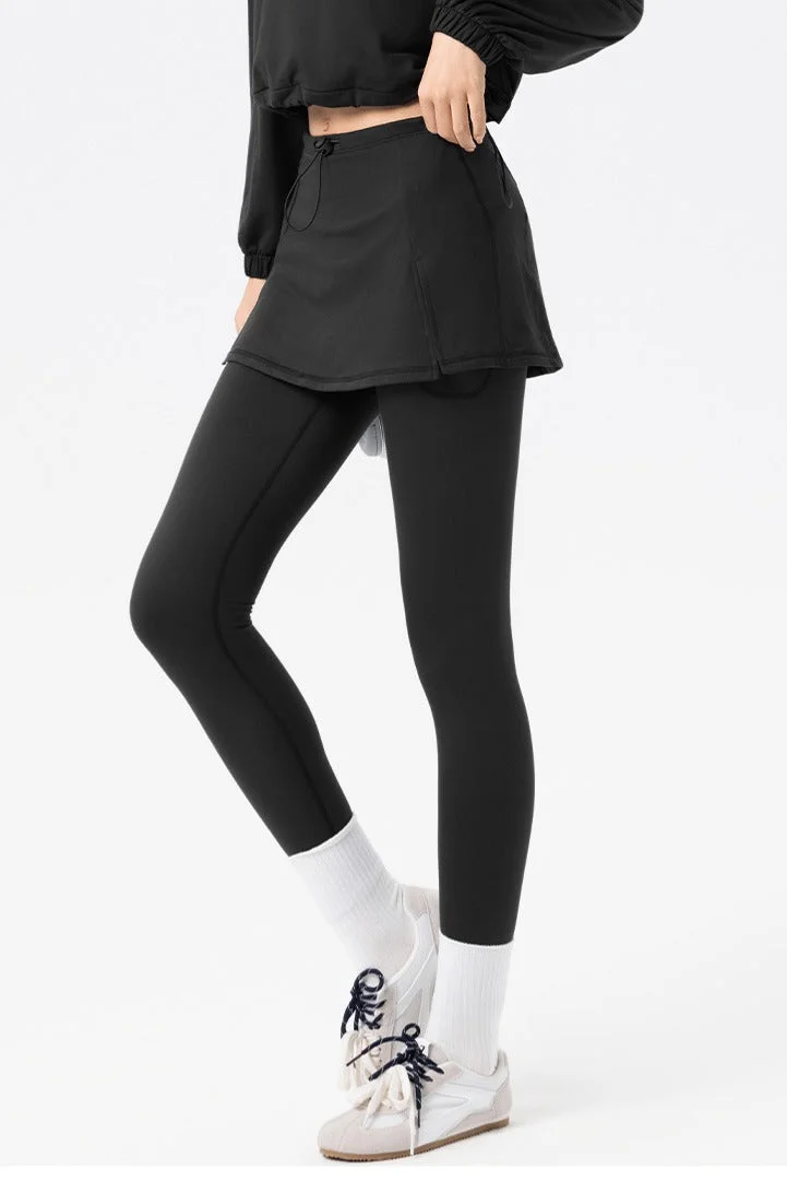 اس في ال Bella Leggings with Skirt