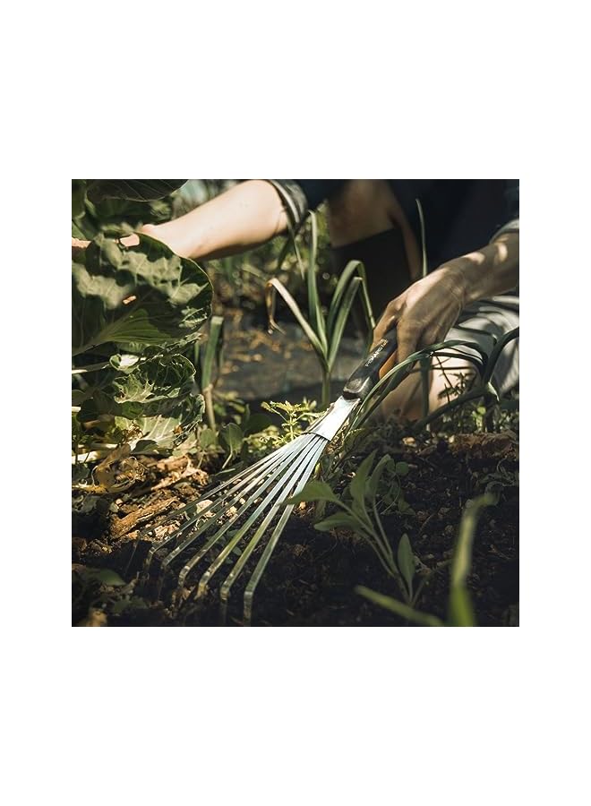 Fiskars 315520-1001 Xact Hand Garden Rake, Black/Slivler - Image 4