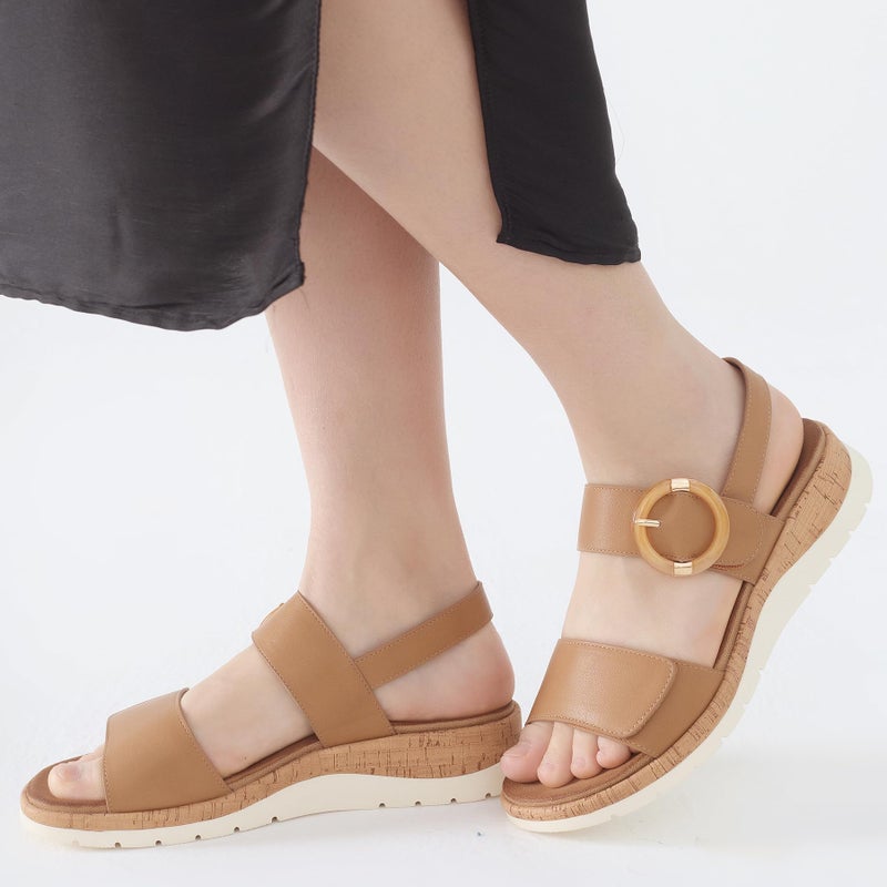 UBFEN Womens Flat Sandals Arch Support Open Toe Walking Comfy Casual Low Wedge Summer Shoes A Khaki Size US 8 - Image 3