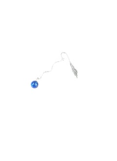 Book separator with precise details and a distinctive astrological touch - Leo