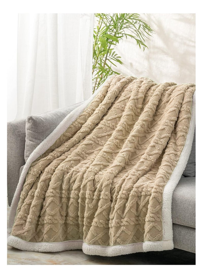 Fabienne Jacquard Sherpa Blanket Super King Size Faux Fur Bed Blanket 220x240cm Flannel Fleece Reversible Blanket Double Size Warm and Plush Throw Blanket Beige  - Image 4