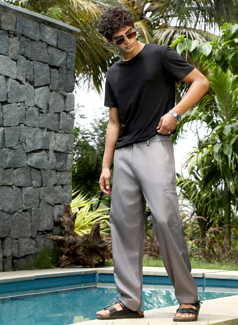 Campus Sutra Campus Sutra Men Twill-Utility Parachute Trousers | Relaxed Fit Twill Texture With Functional Pockets | Durable Polyester Blend For Casual & Street Wear | Lightweight Cargo  Design | Moon Grey