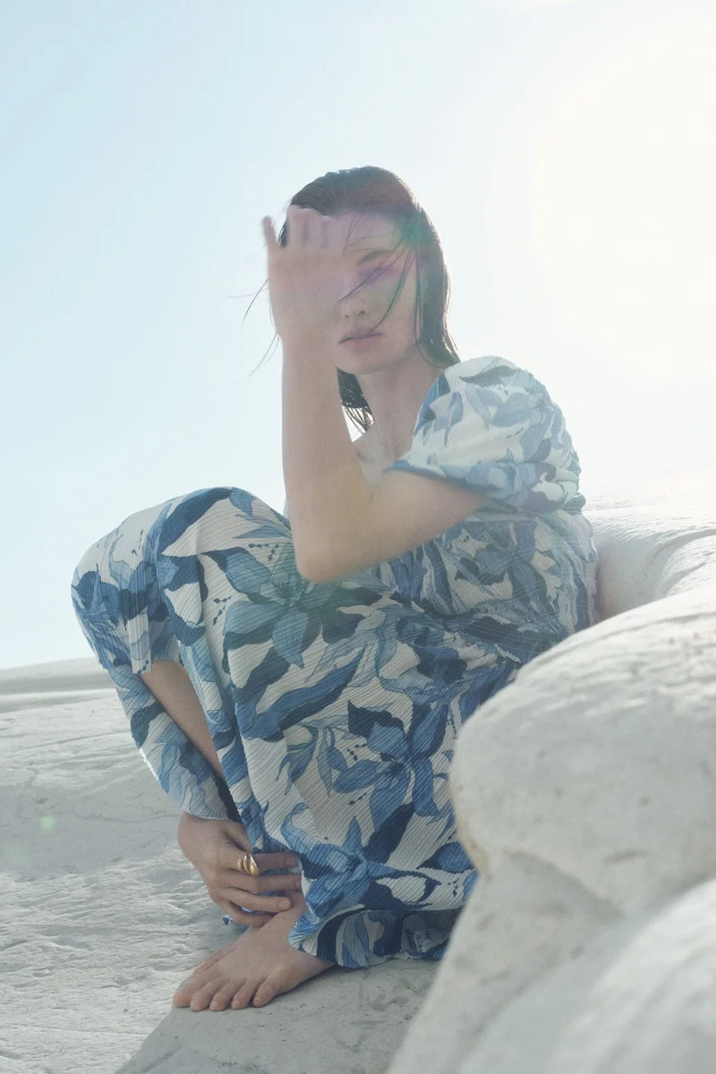 H&M Smocked-bodice crinkled dress