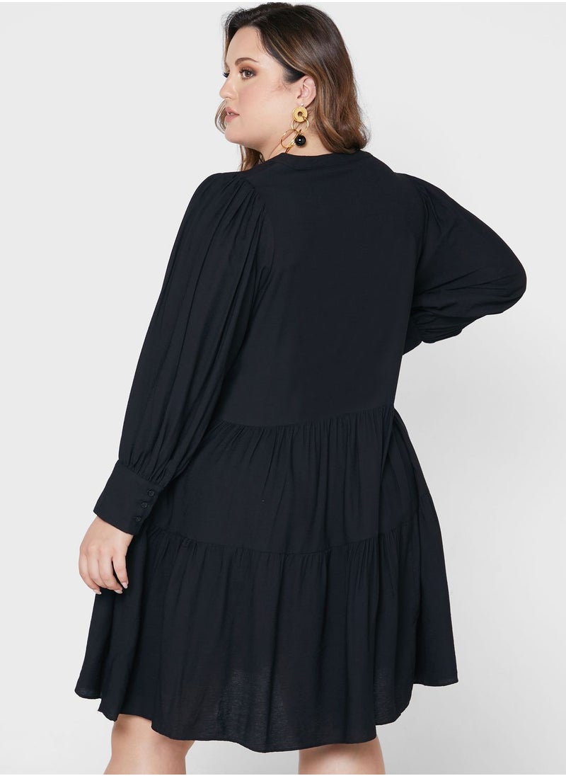 Avenue Balloon Sleeve Pleated Dress  - Image 2
