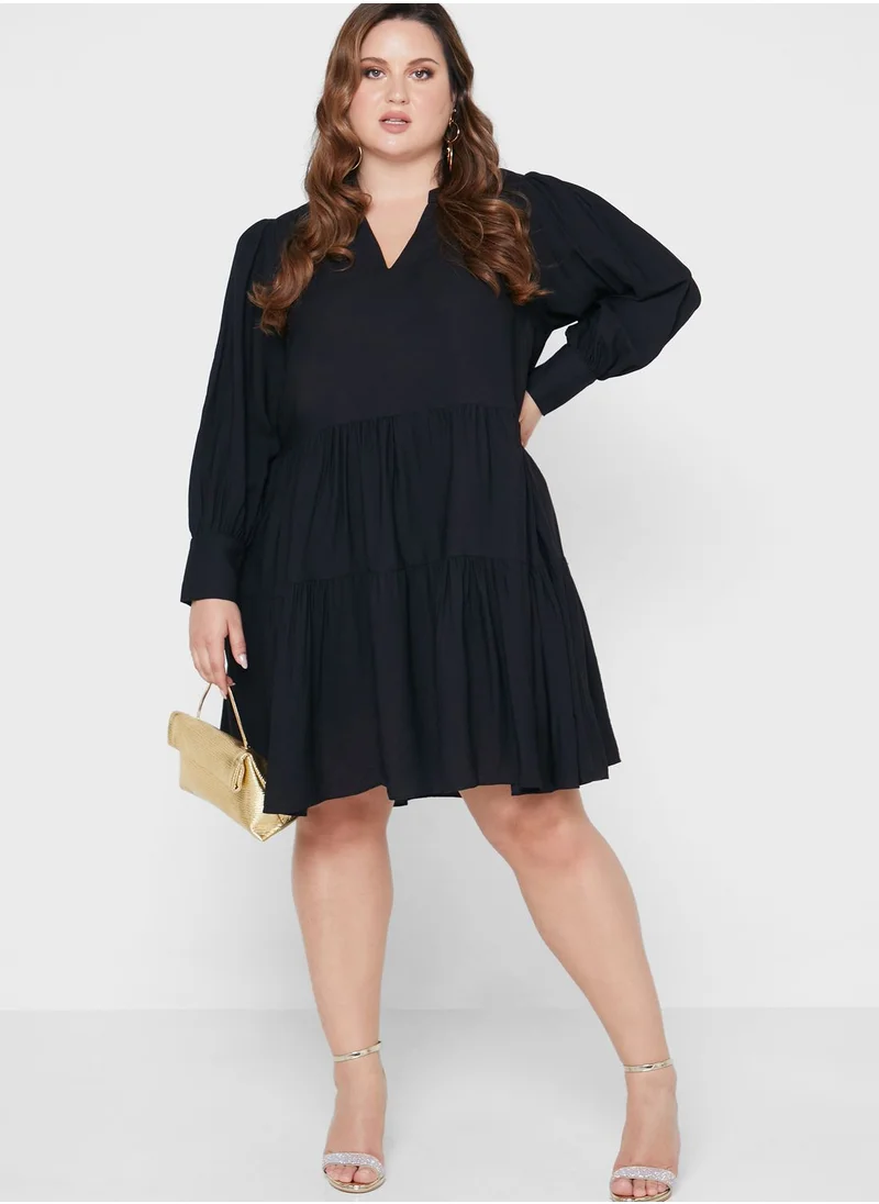 Avenue Balloon Sleeve Pleated Dress