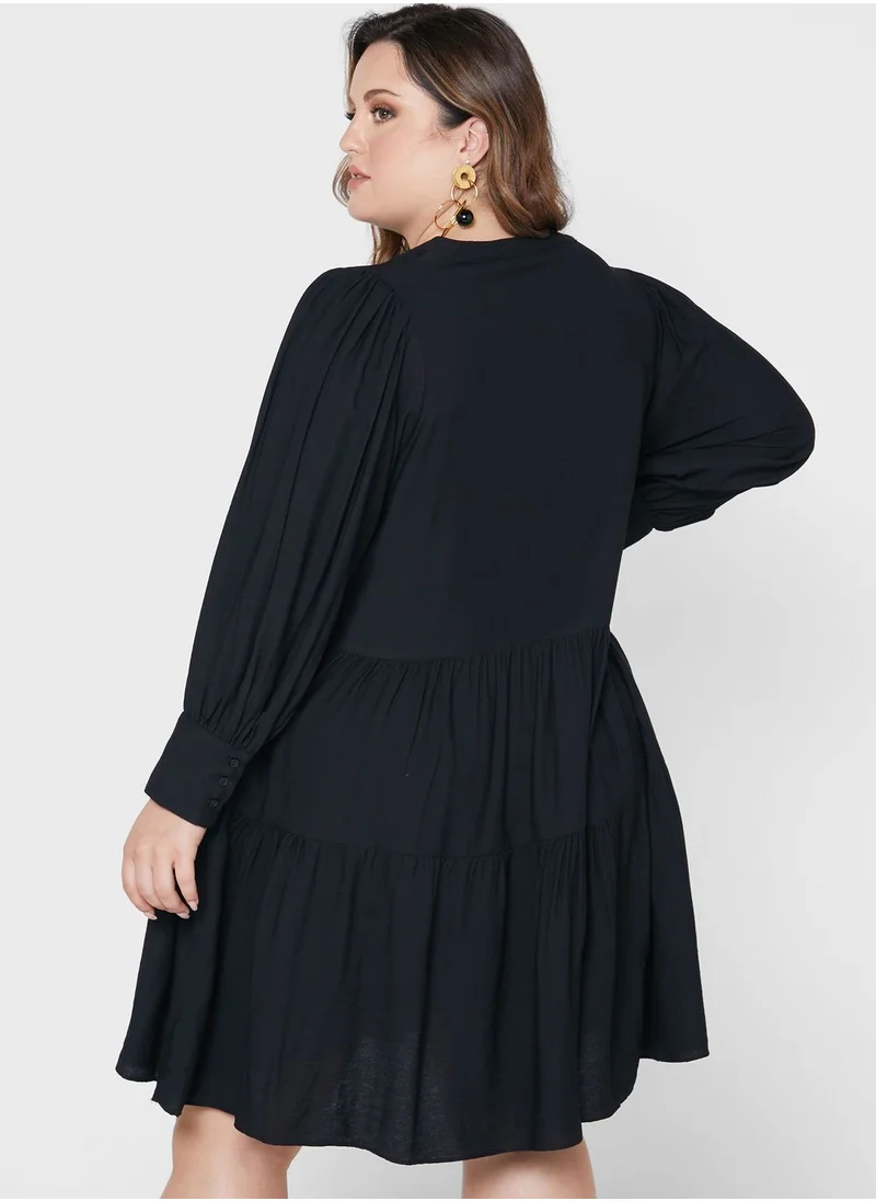 Avenue Balloon Sleeve Pleated Dress