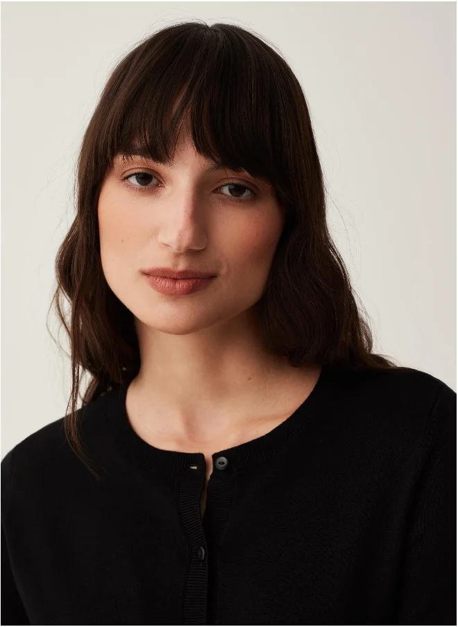 او في اس Cardigan with round neckline