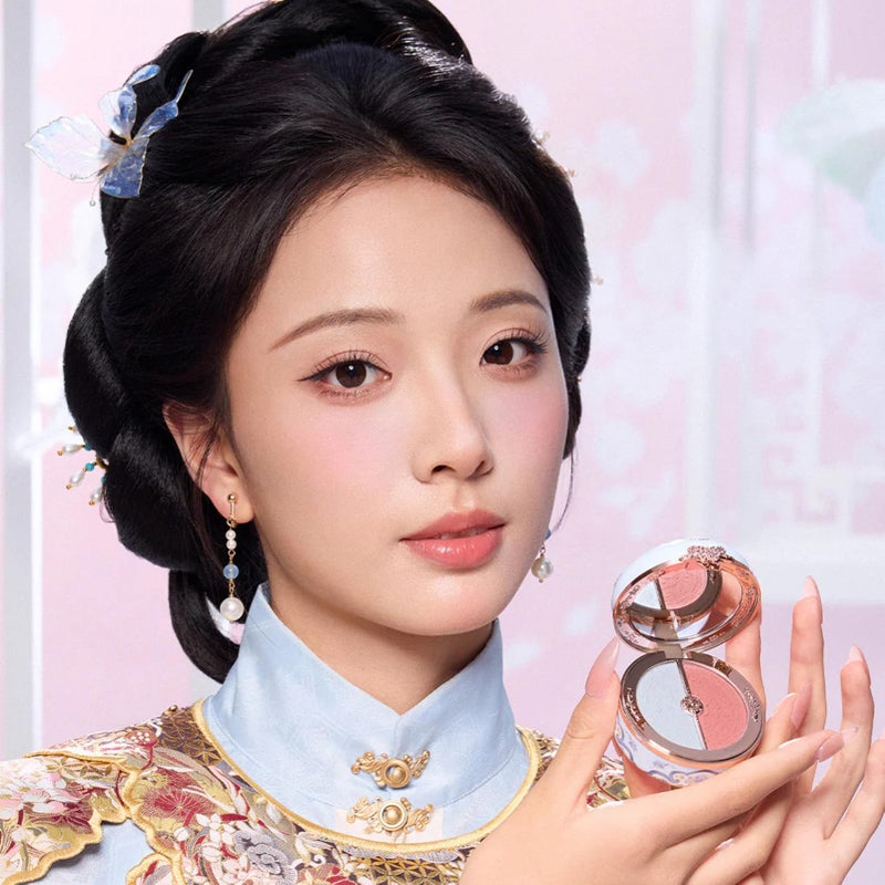 Flower Knows Butterfly Cloud Collar Rouge Box Highlighting & Blush Duo Powder,Blue+Pink Two Tone Matte Blush for Cheeks Bulidable & Blendable Palette,0.21 Oz(02 Seaborne Moon) - Image 4