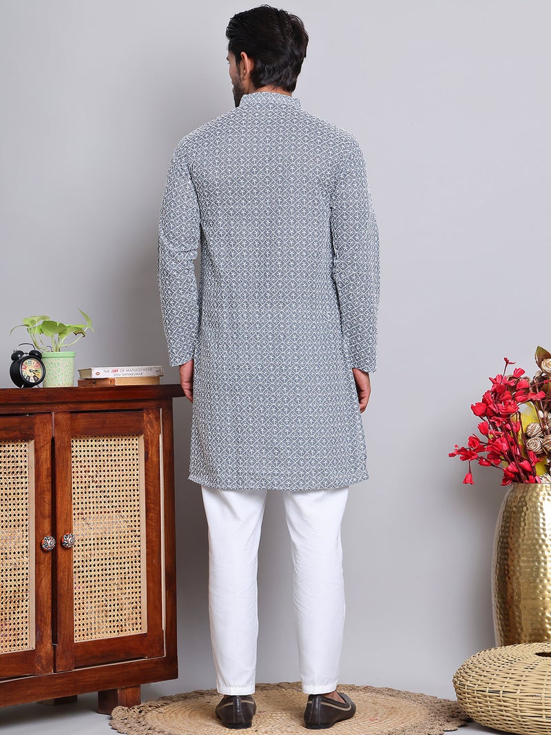 NOZ2TOZ Floral Embroidered Kurta Set for Men - Image 3