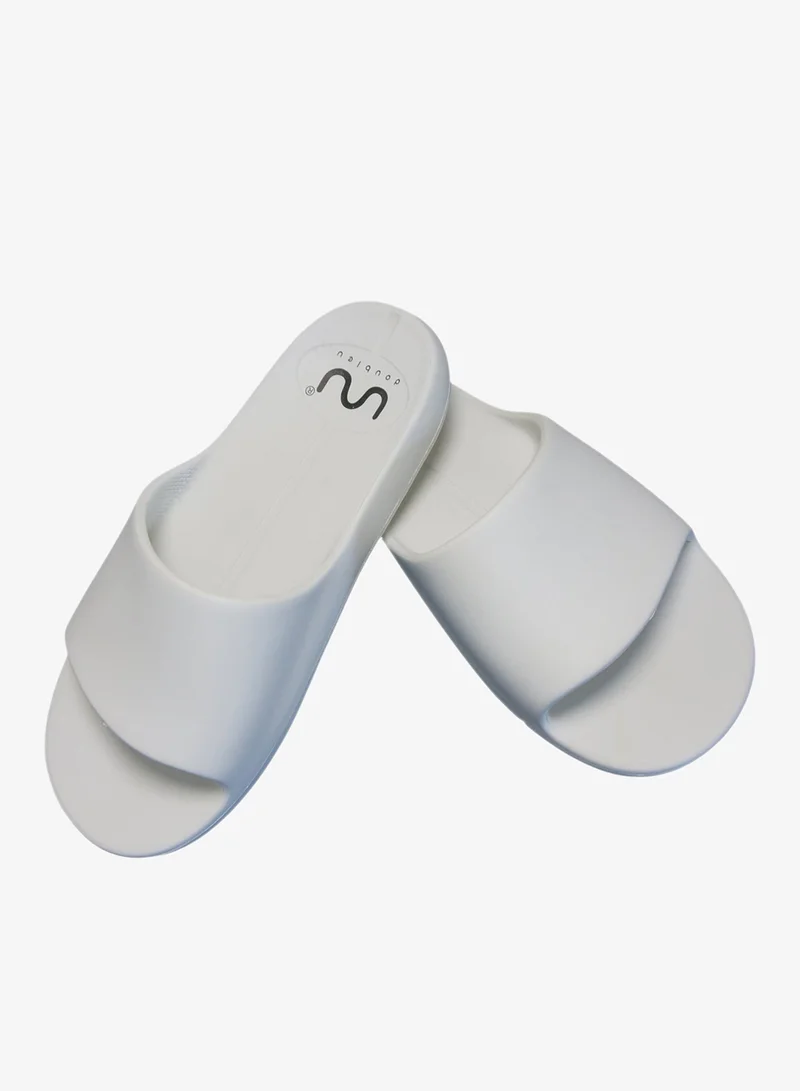 دوبلو شبشب دوبلو ميلانو رجالي مريح وخفيف الوزن باللون الأبيض