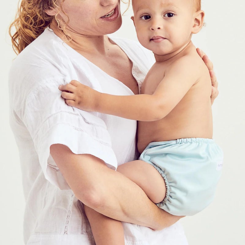 Esembly مجموعة حفاضات قماش إيسمبلي - 3 بطانات قطن عضوي ماصة وغطاء حفاض خارجي مقاوم للماء - حفاضات قماش قابلة لإعادة الاستخدام والغسل، بإغلاق بالضغط - الحجم 1 (7-17 رطل)، ضبابي - Image 5