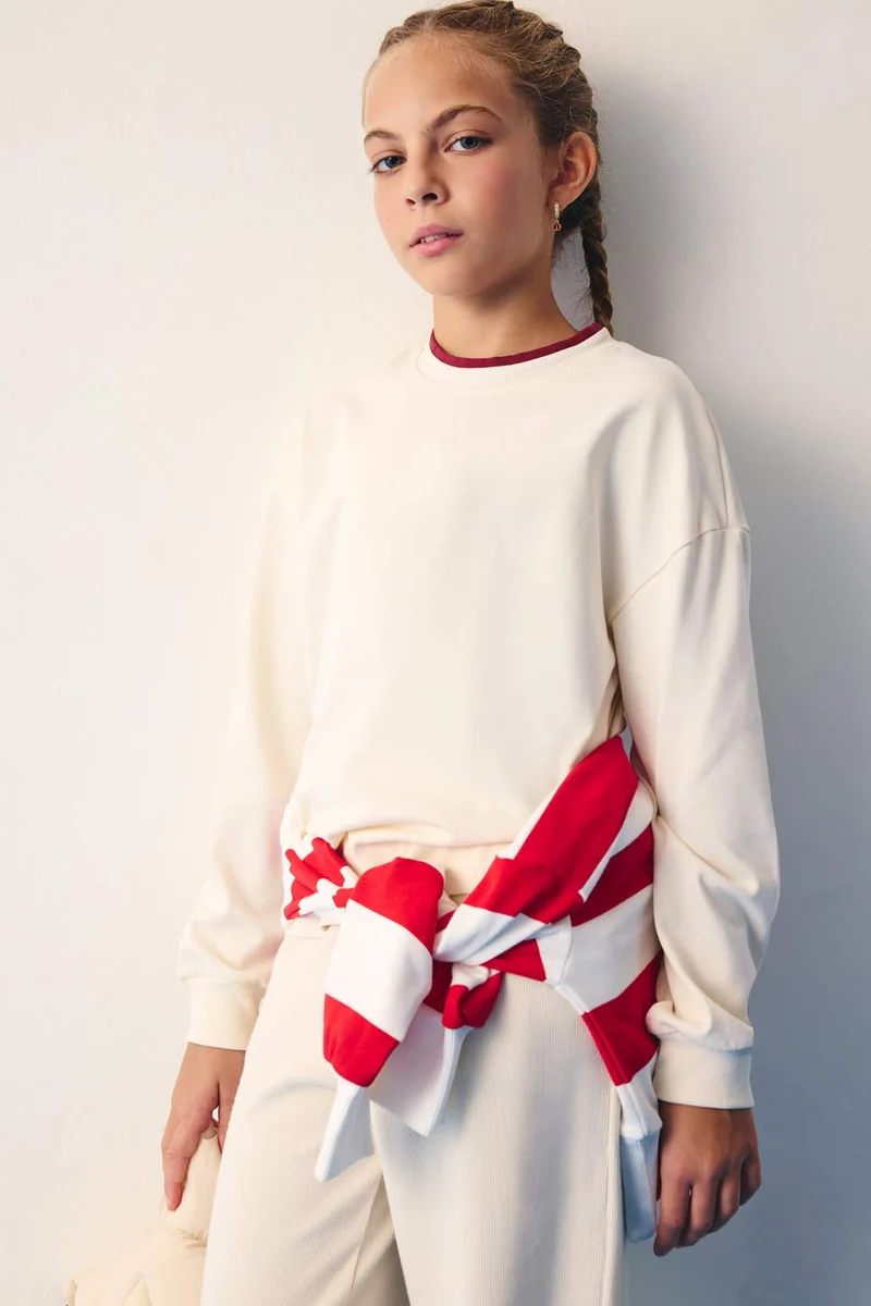 ديفاكتو Girl Relax Fit Crew Neck Long Sleeve T-Shirt