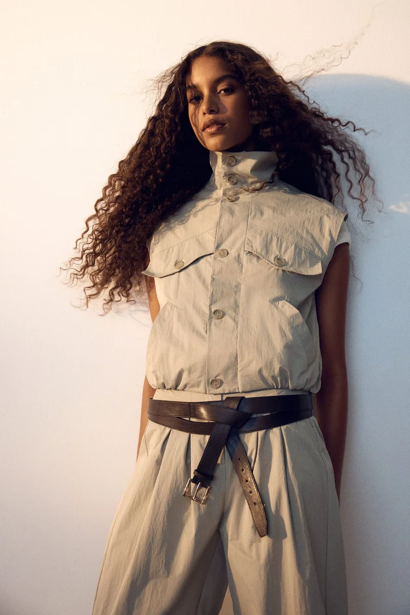 H&M Sleeveless utility shirt