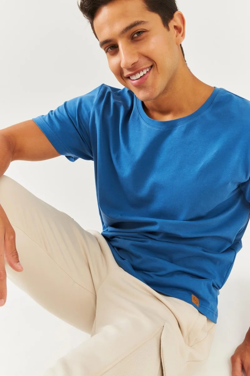 Butikgiz Blue Oversize Comfortable Cotton Combed Crew Neck Short Sleeve Basic T-Shirt Classic Collection