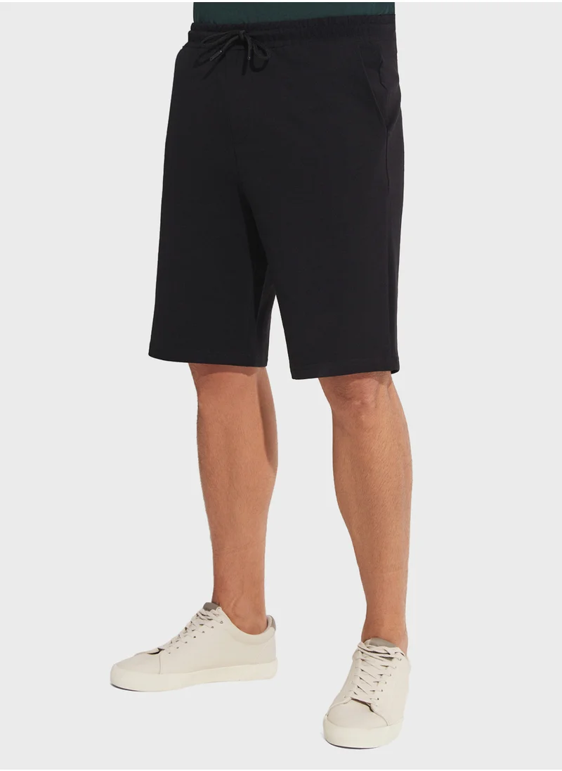 JUNE Essential Shorts