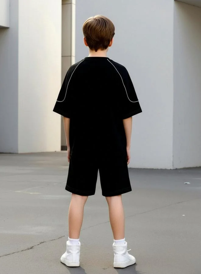 تايك تو طقم من تيشيرت بطبعة جرافيك وشورت للأولاد