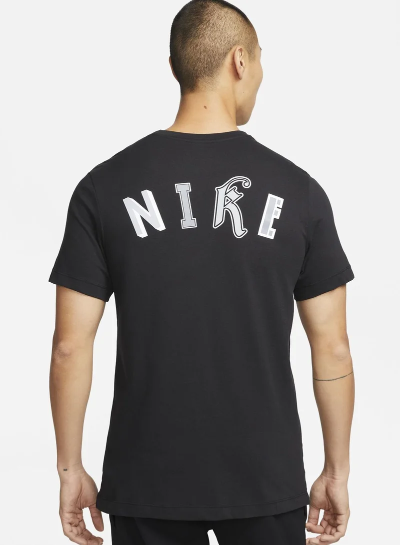 Nike Dri-Fit Essential T-Shirt