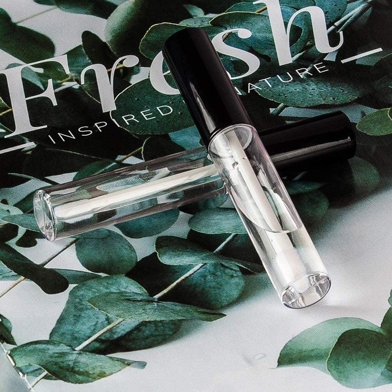 Grab Kart حاوية فارغة لملمع الشفاه من جاب كارت، أنبوب بلاستيكي غير قابل للكسر، للسفر، طويل، دائري، لملمع الشفاه للفتيات، زجاجات العناية بالشفاه، زجاجة شفافة قابلة لإعادة التعبئة 10 مل، مجموعة (عبوة من 10 قطع) - Image 5