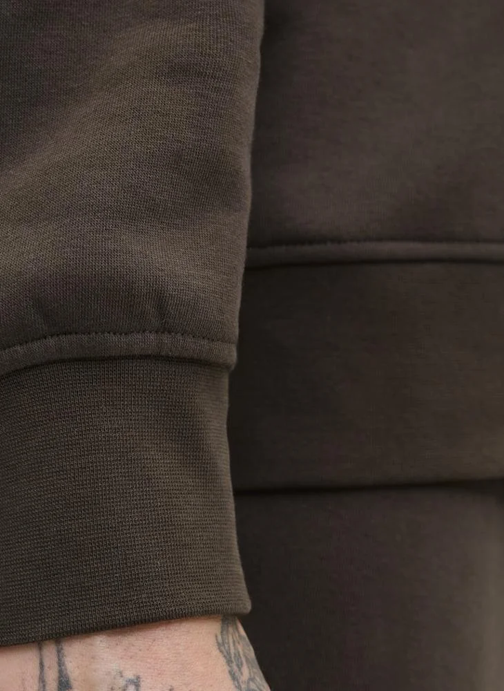 جاك اند جونز سترة بقلنسوة برسومات