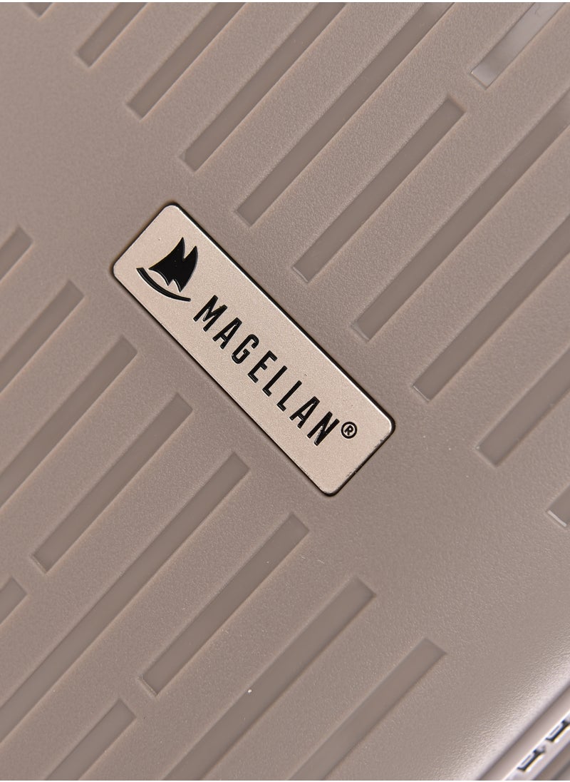 MAGELLAN - Magellan Travel carry on 20 inch new collection - Image 1