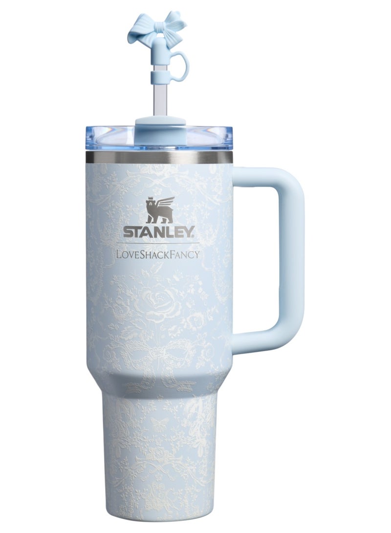 ستانلي 1913 x LoveShackFancy Holiday Quencher® H2.0 FlowState™ Tumbler | 40 أونصة - Image 1