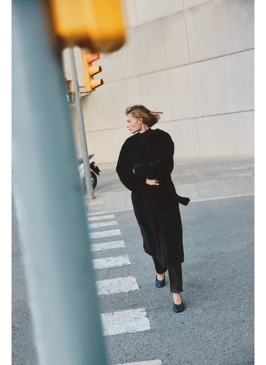 اتش اند ام Fluffy Tie-Belt Coat