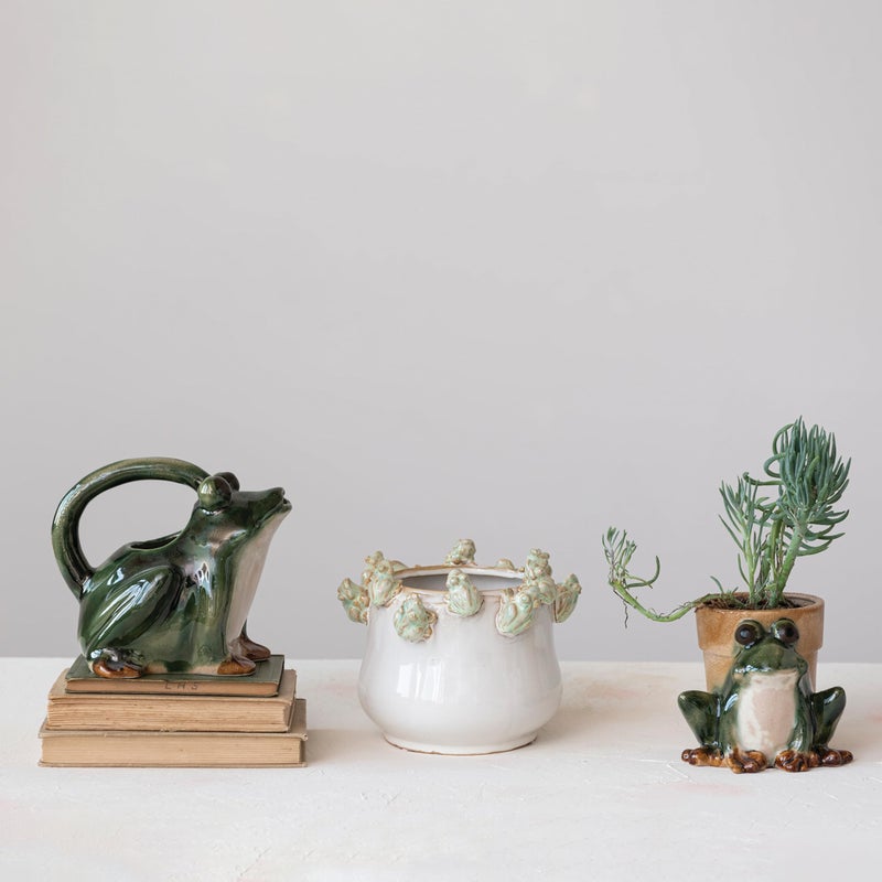Creative Co-Op Stoneware Planter with Frogs on Rim and Reactive Glaze, Green and White - Image 3