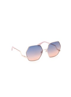GUESS نظارة شمسية نسائية معدنية بتصميم غير متماثل ومضادة للأشعة فوق البنفسجية GU781528W61 - مقاس العدسة: 61 مم - لون ذهبي وردي لامع  - Image 3