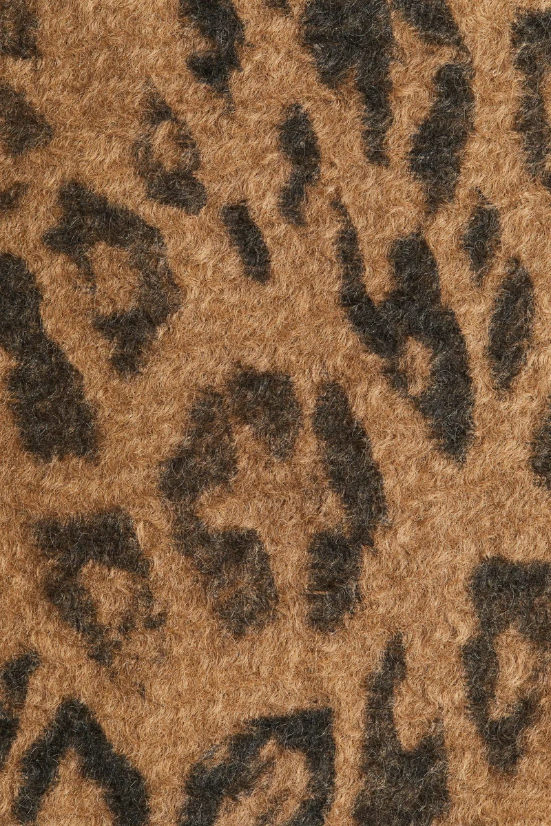 اتش اند ام تنورة ميني محبوكة